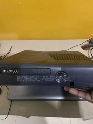 Microsoft Xbox 360 320gb 15 Games Pre Installed