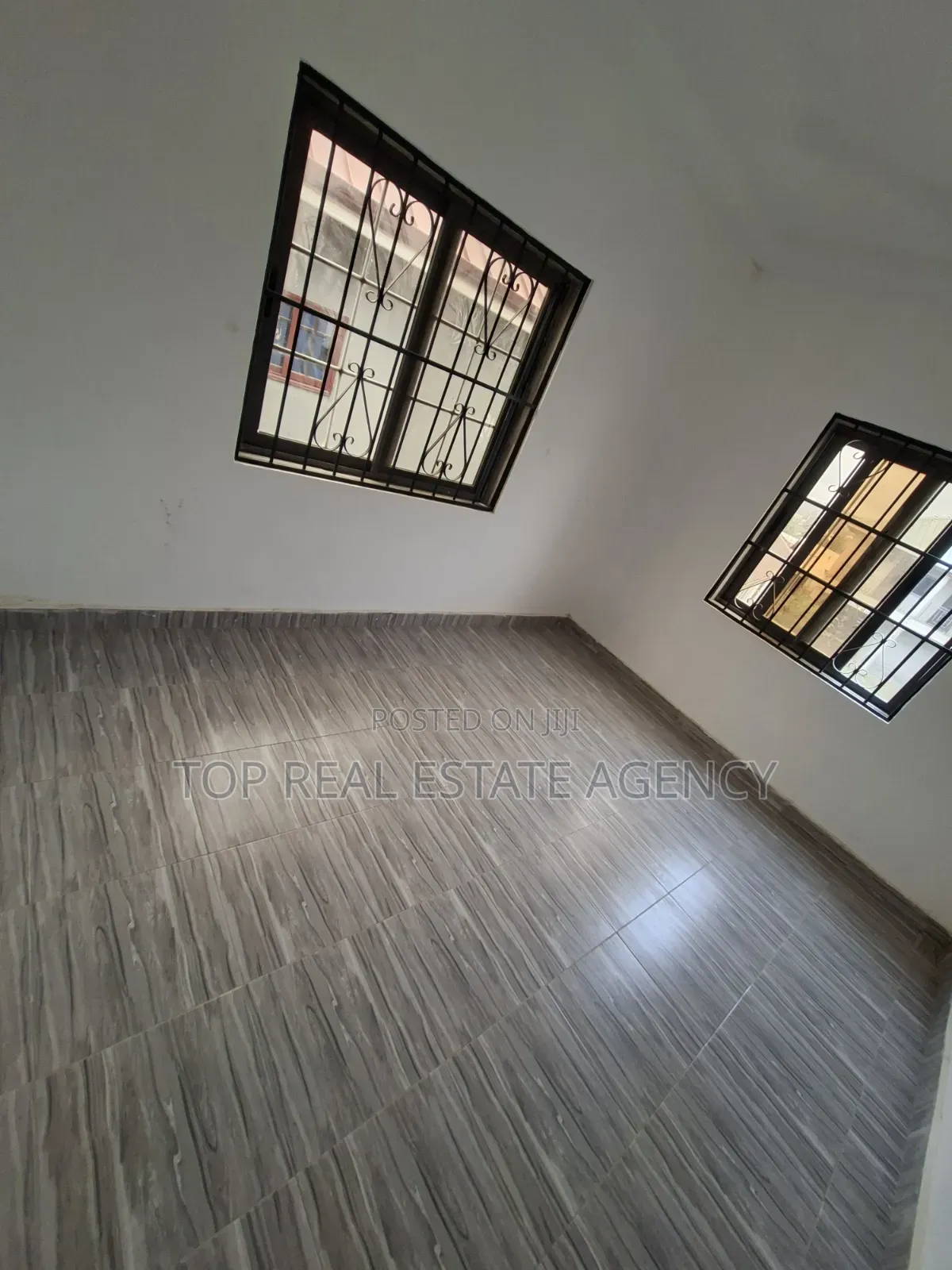3bdrm Apartment in Sapeiman Macedonia, Amasaman for rent