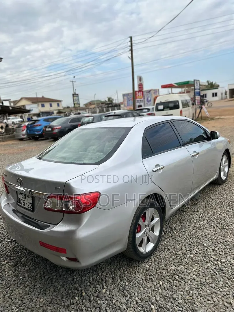 Toyota Corolla 2013 Silver