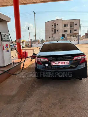 Toyota Camry SE 4dr Sedan (2.5L 4cyl 6A) 2012 Black