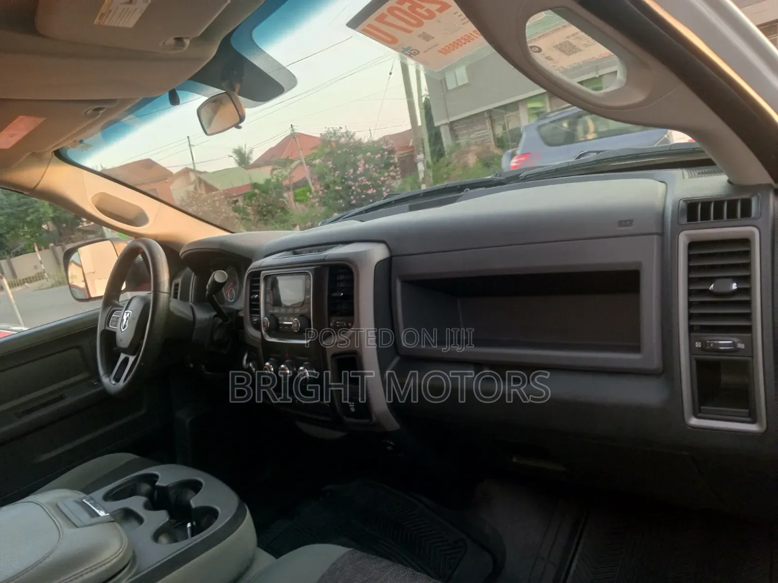 RAM 1500 2015 White