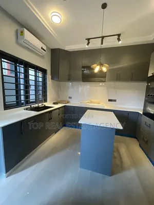 4bdrm Apartment in Agbogba, Ga East Municipal for rent