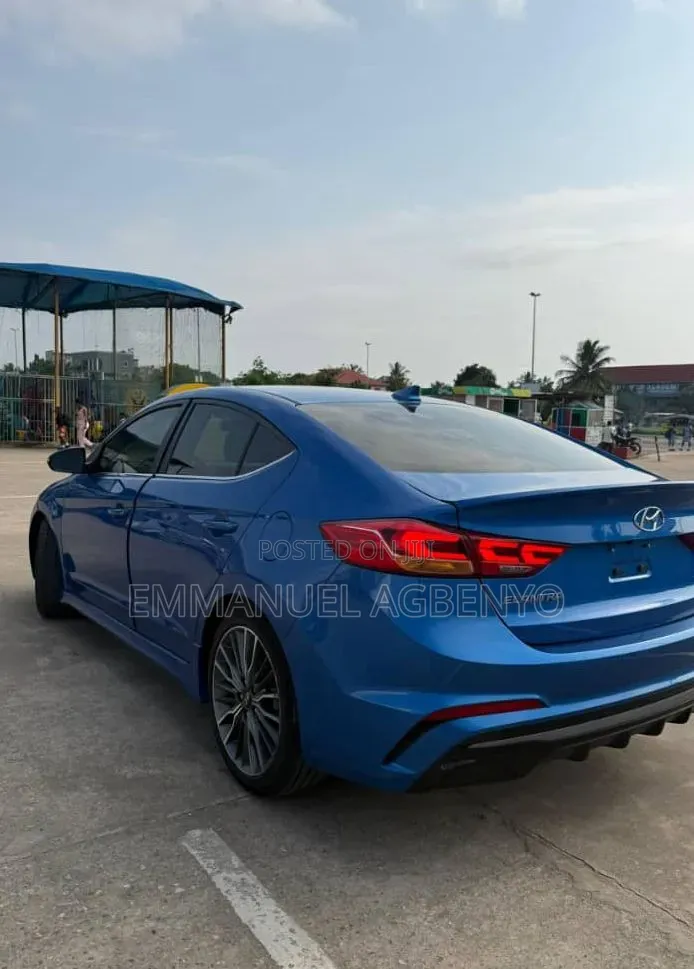 Hyundai Elantra Sport 2018 Blue