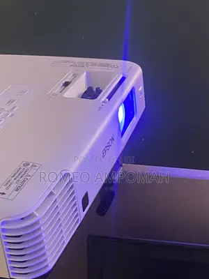 Epson Projector EB 1880 Outdoor Projector With High Lumen