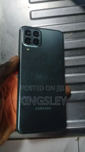 Samsung Galaxy M33 128 GB Green