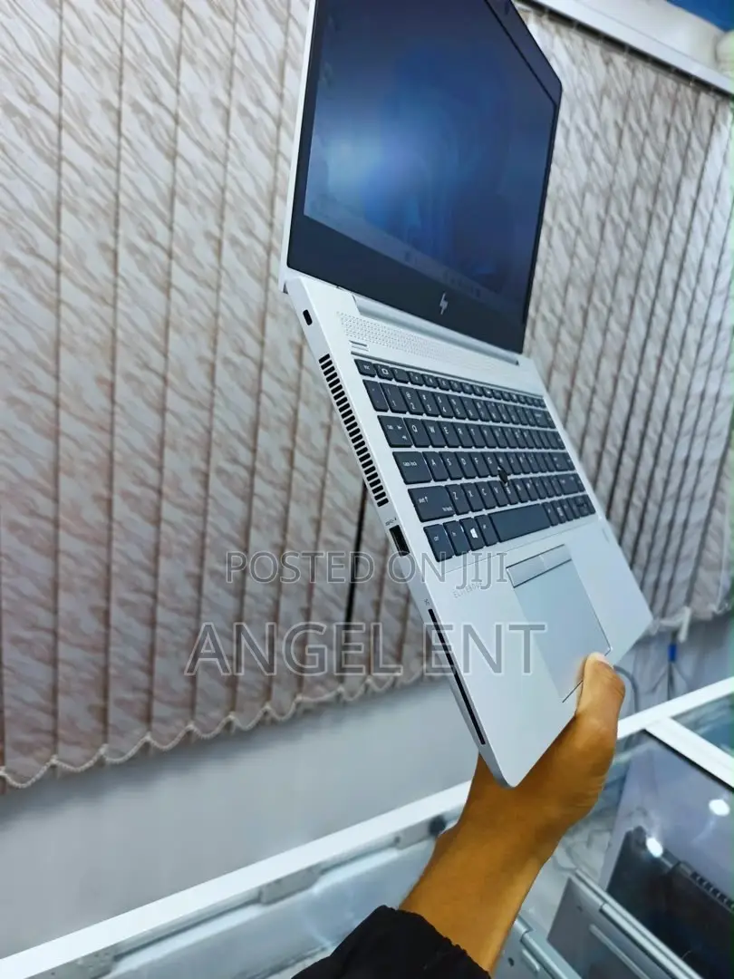 Laptop HP EliteBook 745 G6 8GB AMD Ryzen SSD 256GB