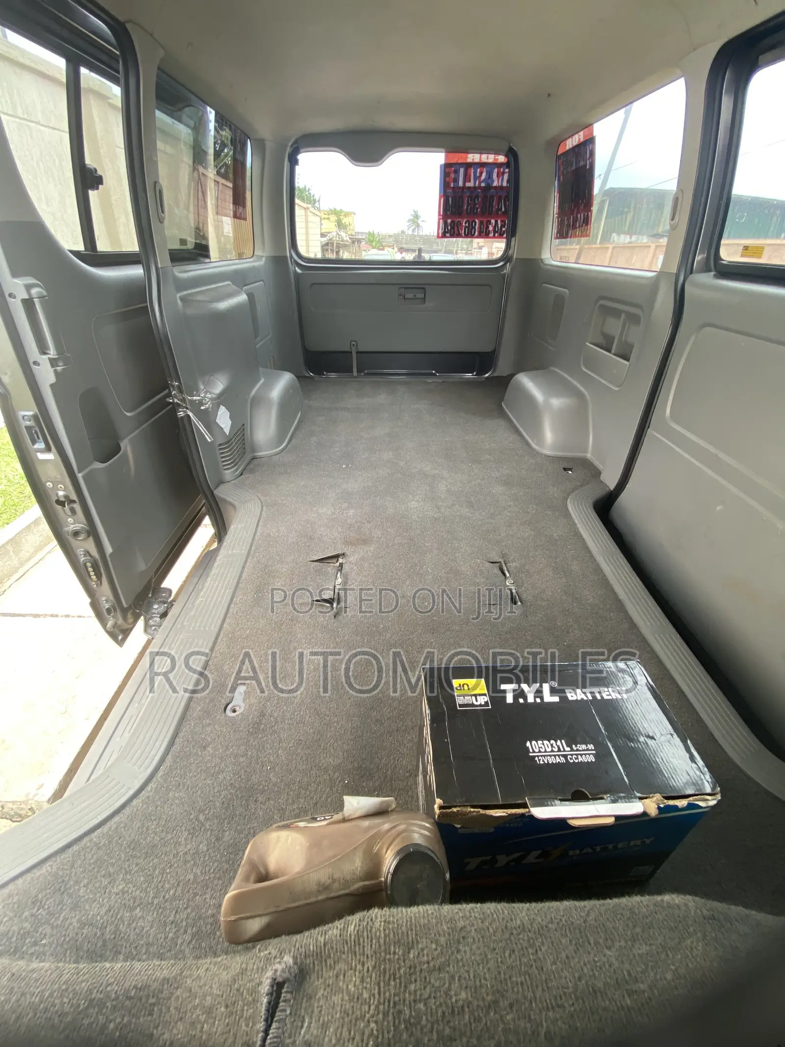 Toyota HiAce 2008 Silver