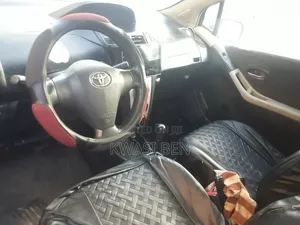 Toyota Vitz 2010 Black