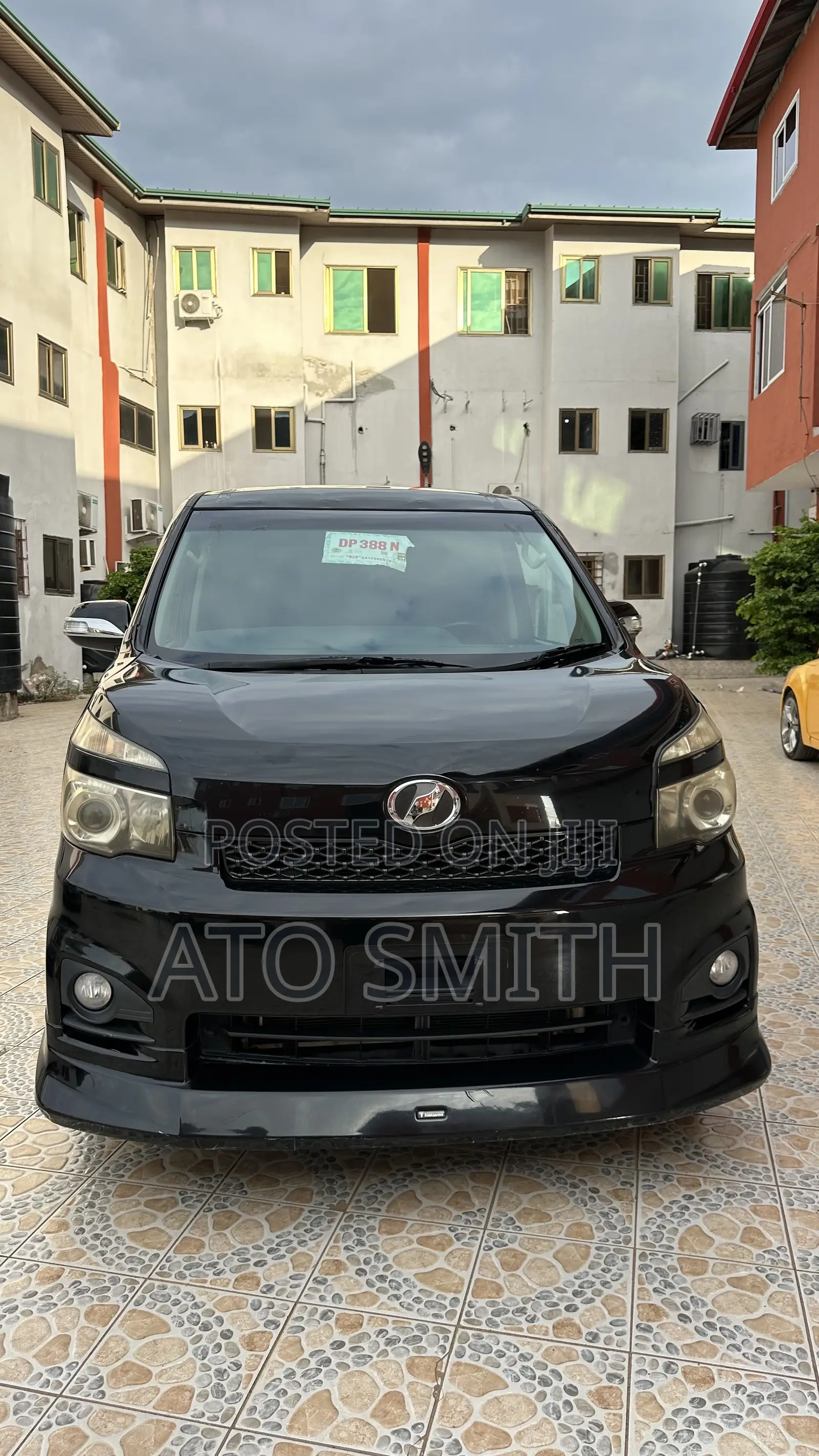 Toyota Voxy 2010 Black