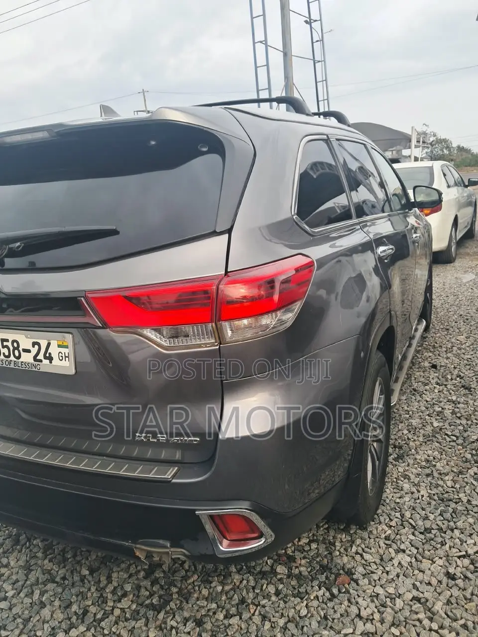 Toyota Highlander XLE 2019 Gray