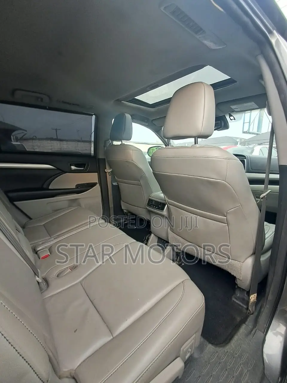 Toyota Highlander XLE 2019 Gray