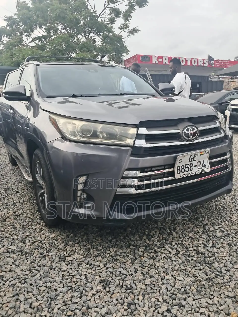 Toyota Highlander XLE 2019 Gray