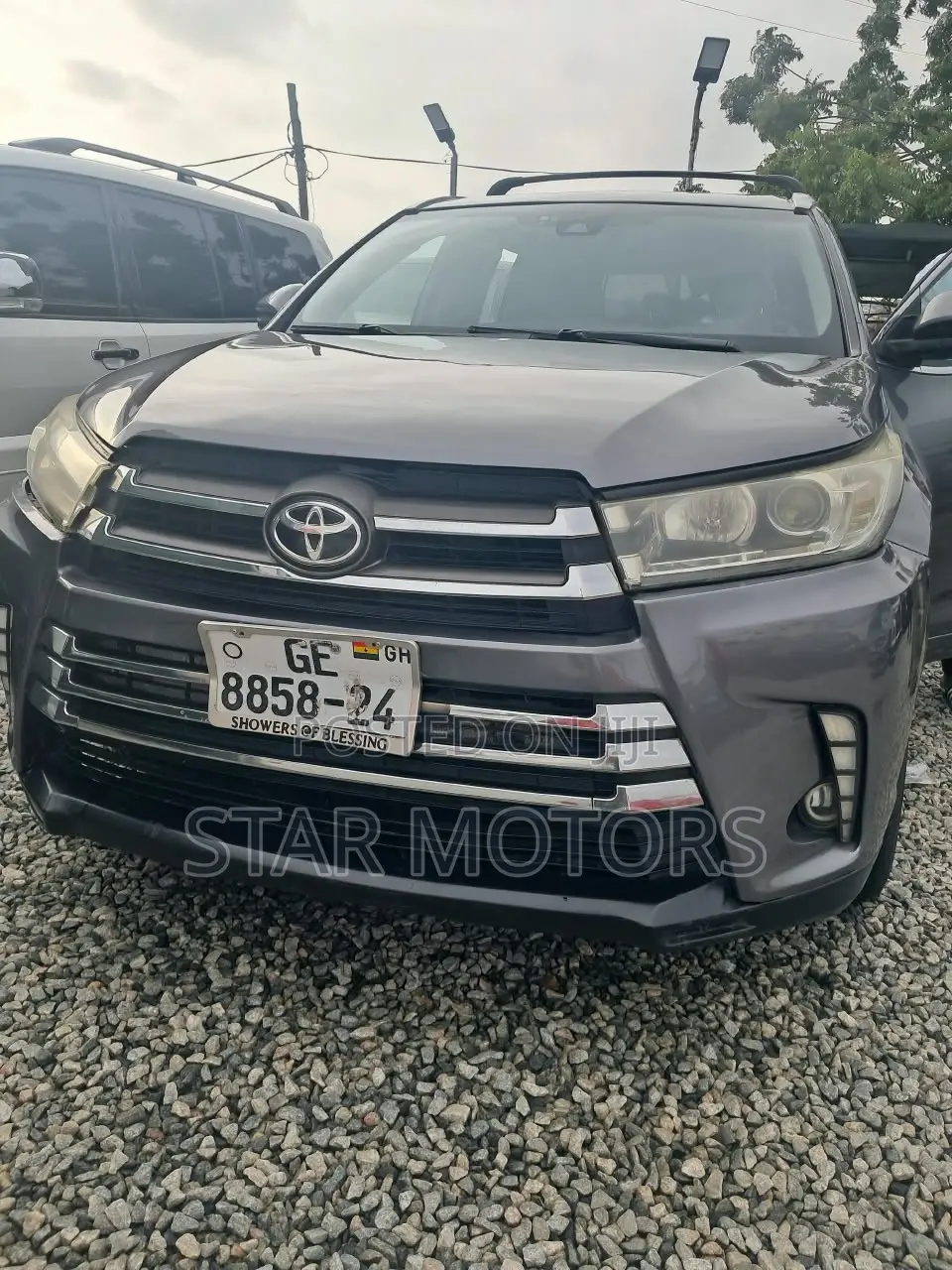 Toyota Highlander XLE 2019 Gray