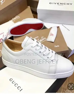 Original Christian Louboutin Junior Low White