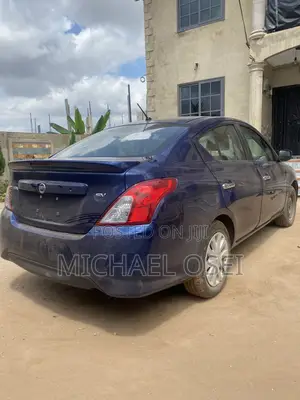 Nissan Versa 1.6 S 2018 Blue