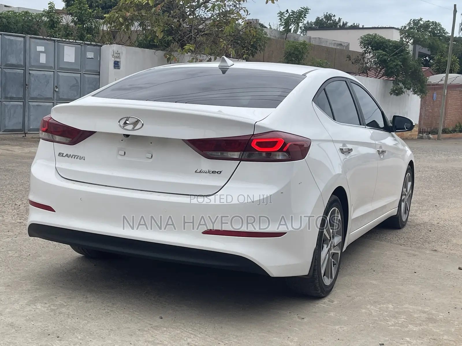 Hyundai Elantra 2017 White
