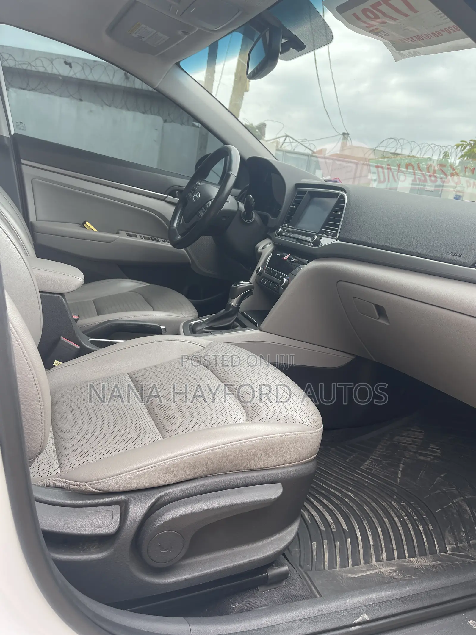 Hyundai Elantra 2017 White