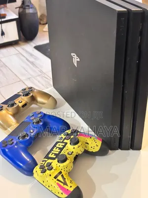 Play Station 4 Pro