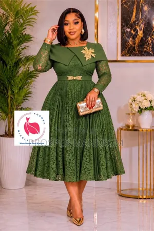 Ladies Kess Class Boutique Dress