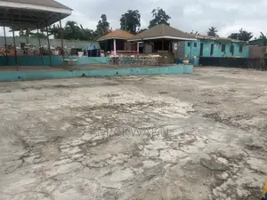 4 Large Plots to Let Is a Event Centre but Can Be Converted.
