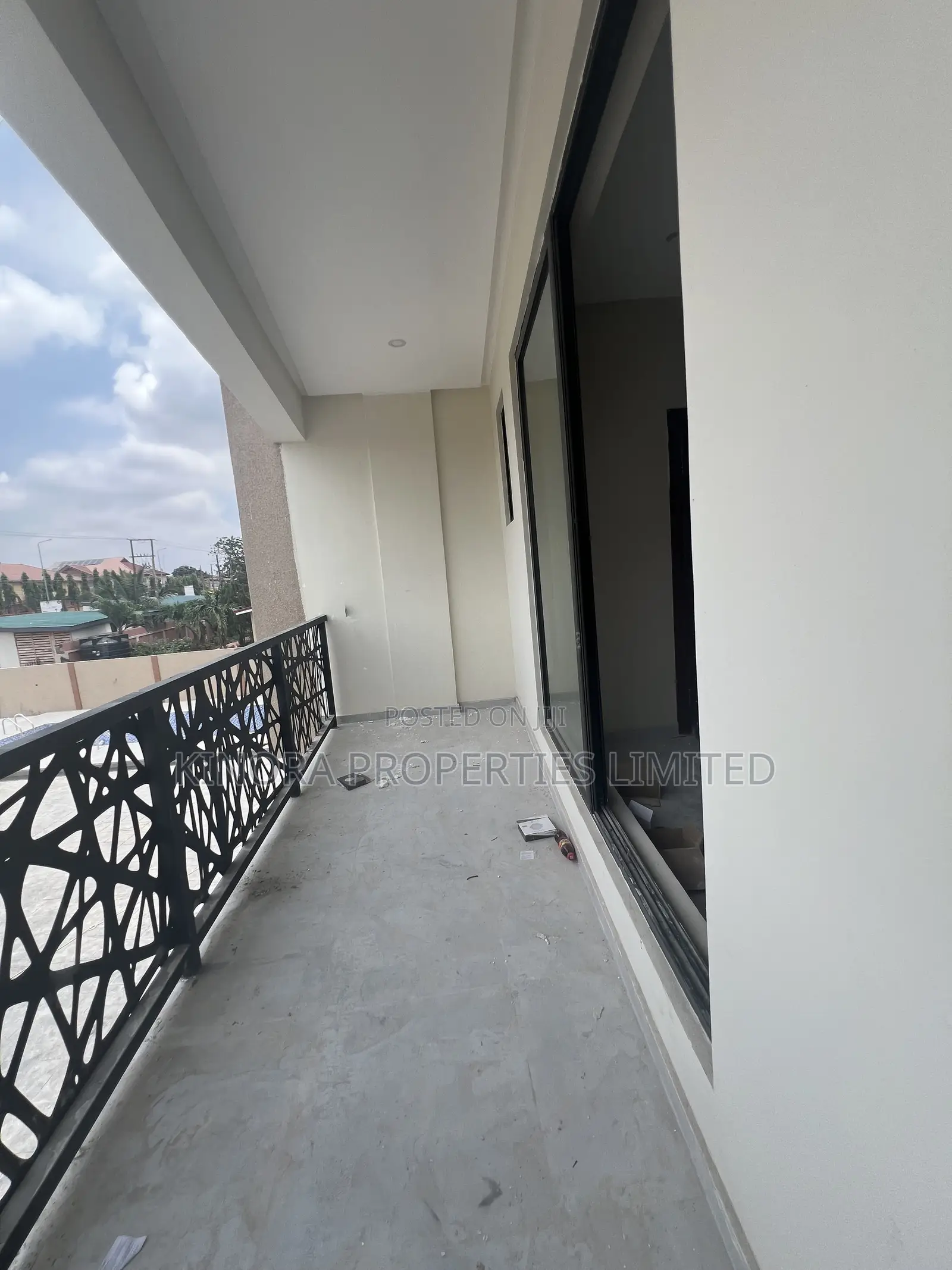 1bdrm Apartment in Winsconsin, North Legon for rent
