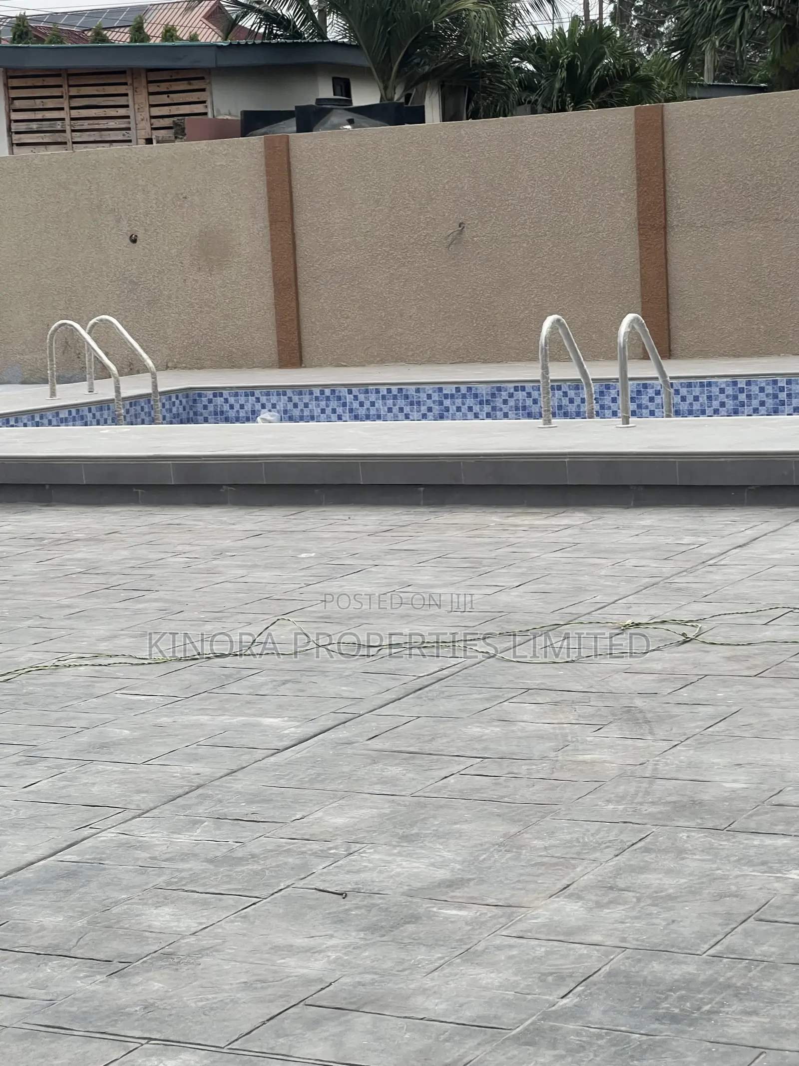 1bdrm Apartment in Winsconsin, North Legon for rent