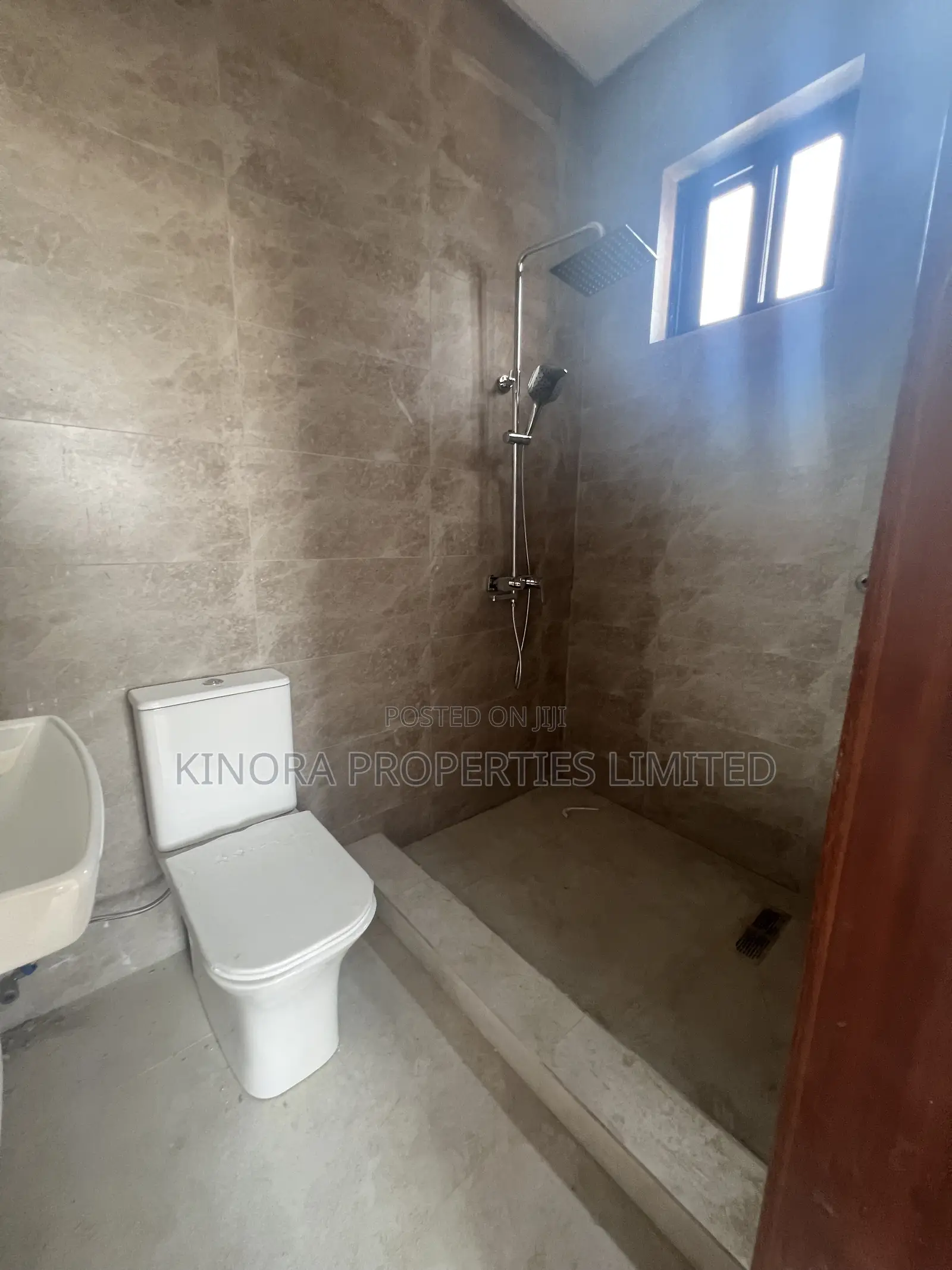 1bdrm Apartment in Winsconsin, North Legon for rent