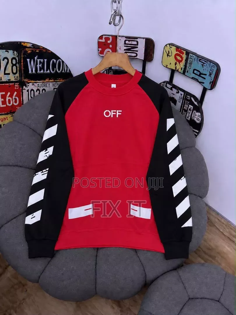 Sweatshirt