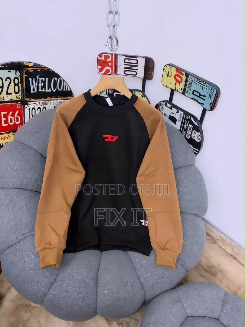 Sweatshirt