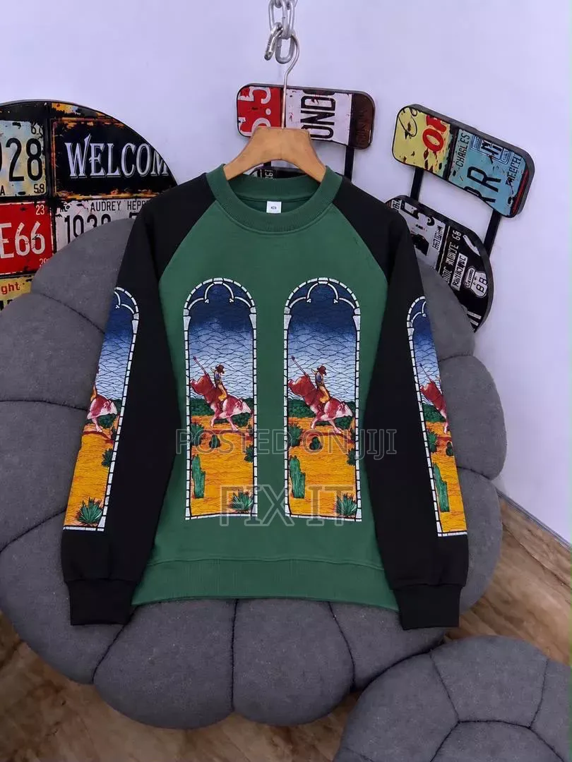 Sweatshirt