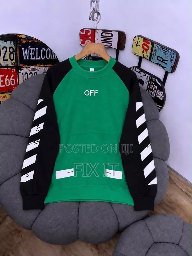 Sweatshirt