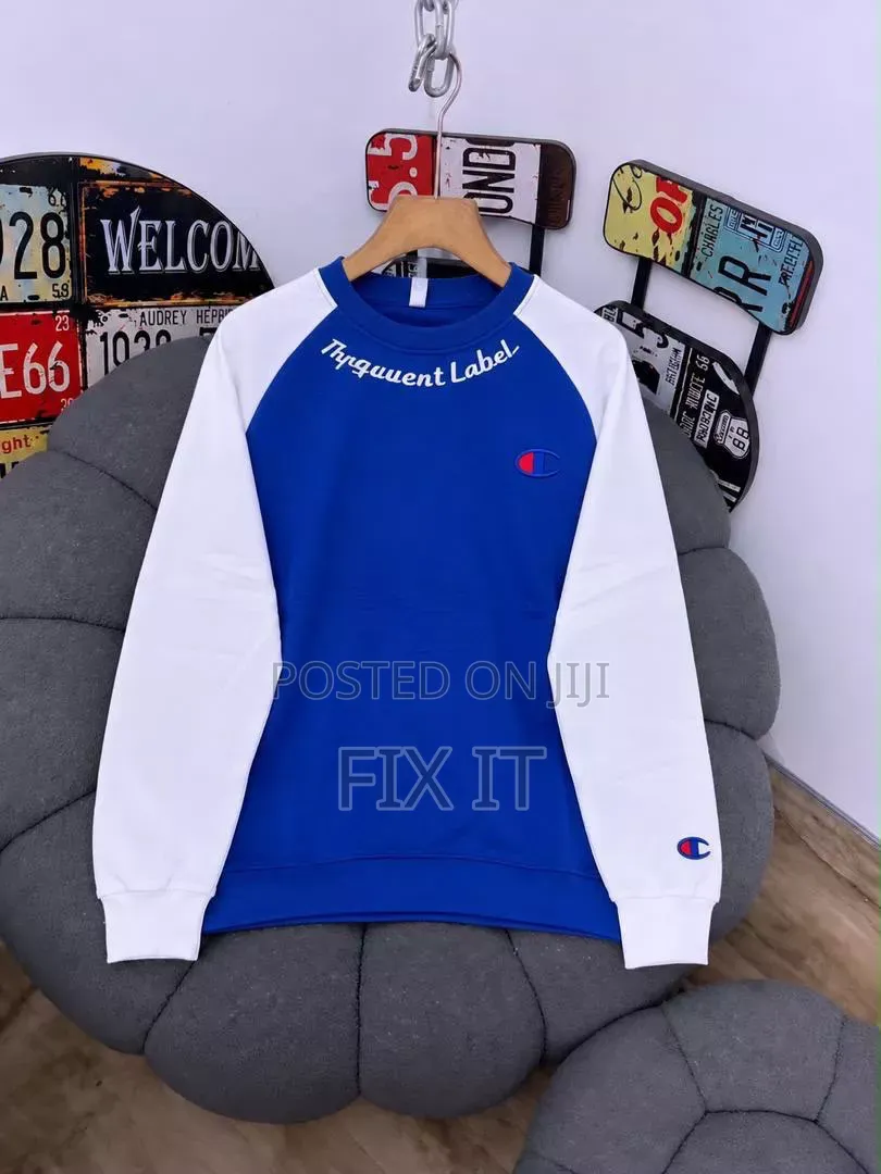 Sweatshirt