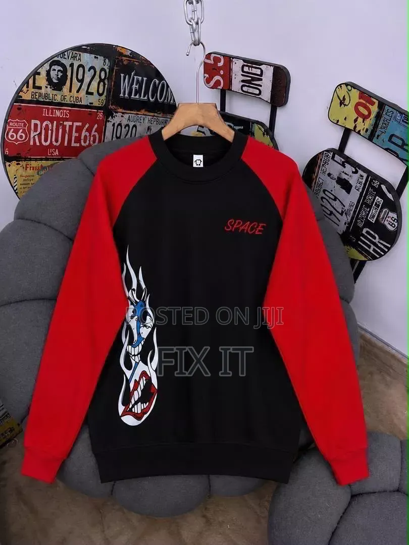 Sweatshirt