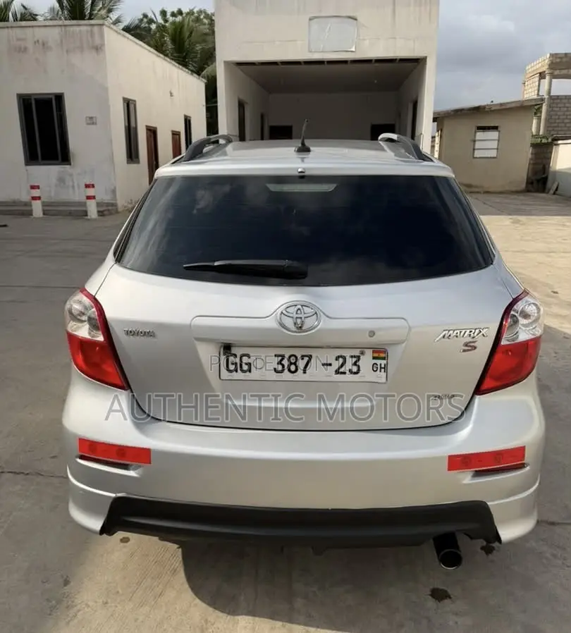 Toyota Matrix 2010 Silver