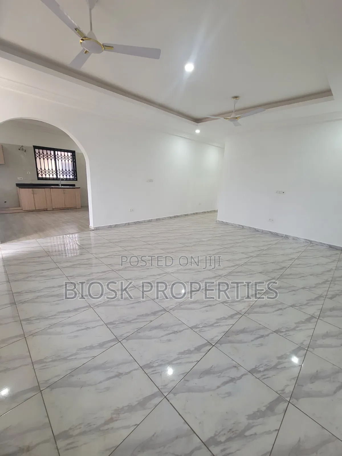 2bdrm Apartment in Biosk Properties, Malejor for rent