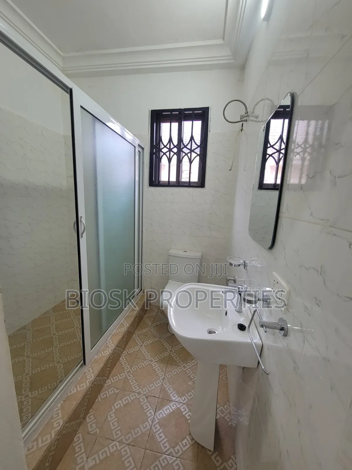 2bdrm Apartment in Biosk Properties, Malejor for rent