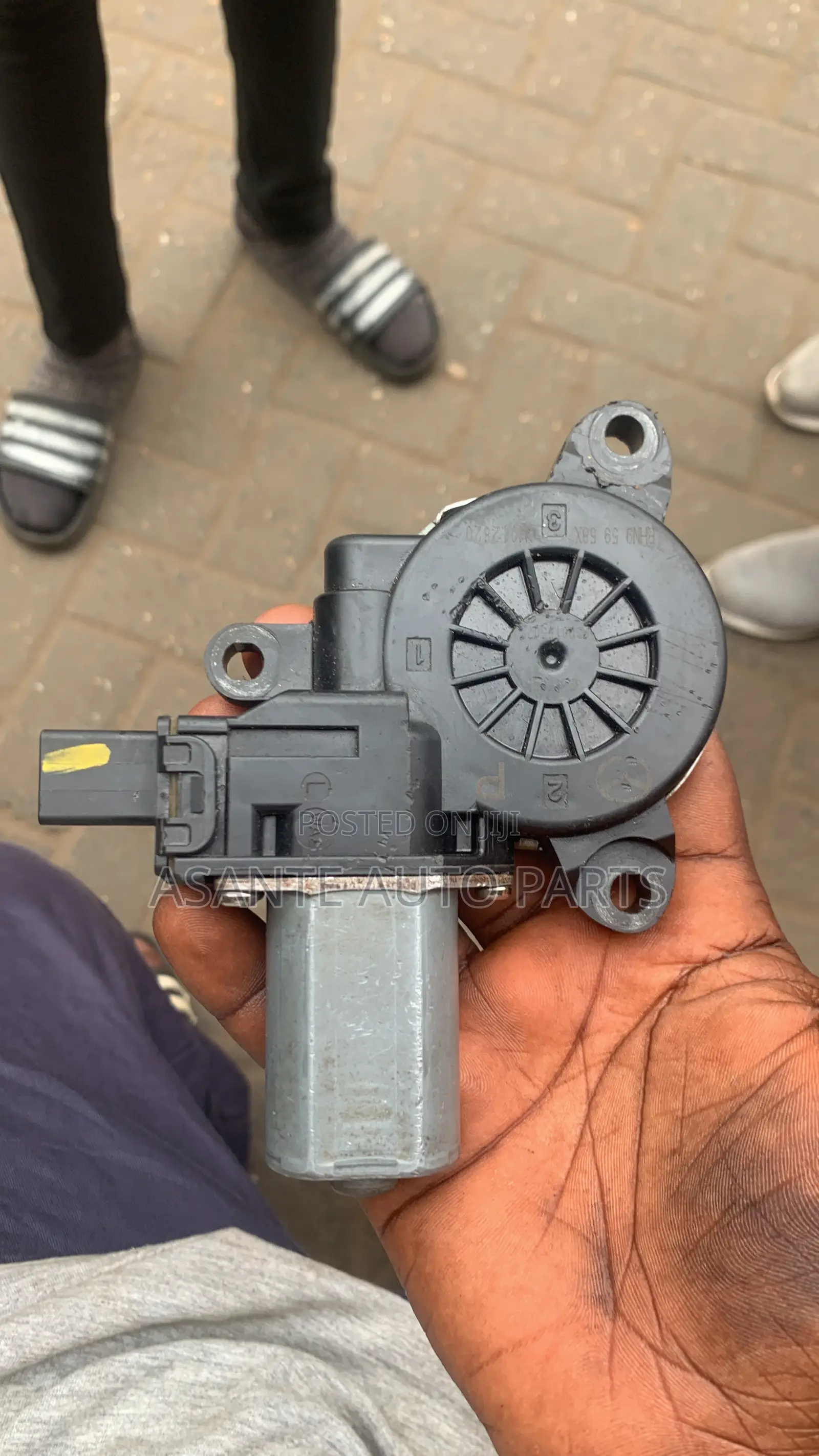 Toyota IA Door Regulator Motor