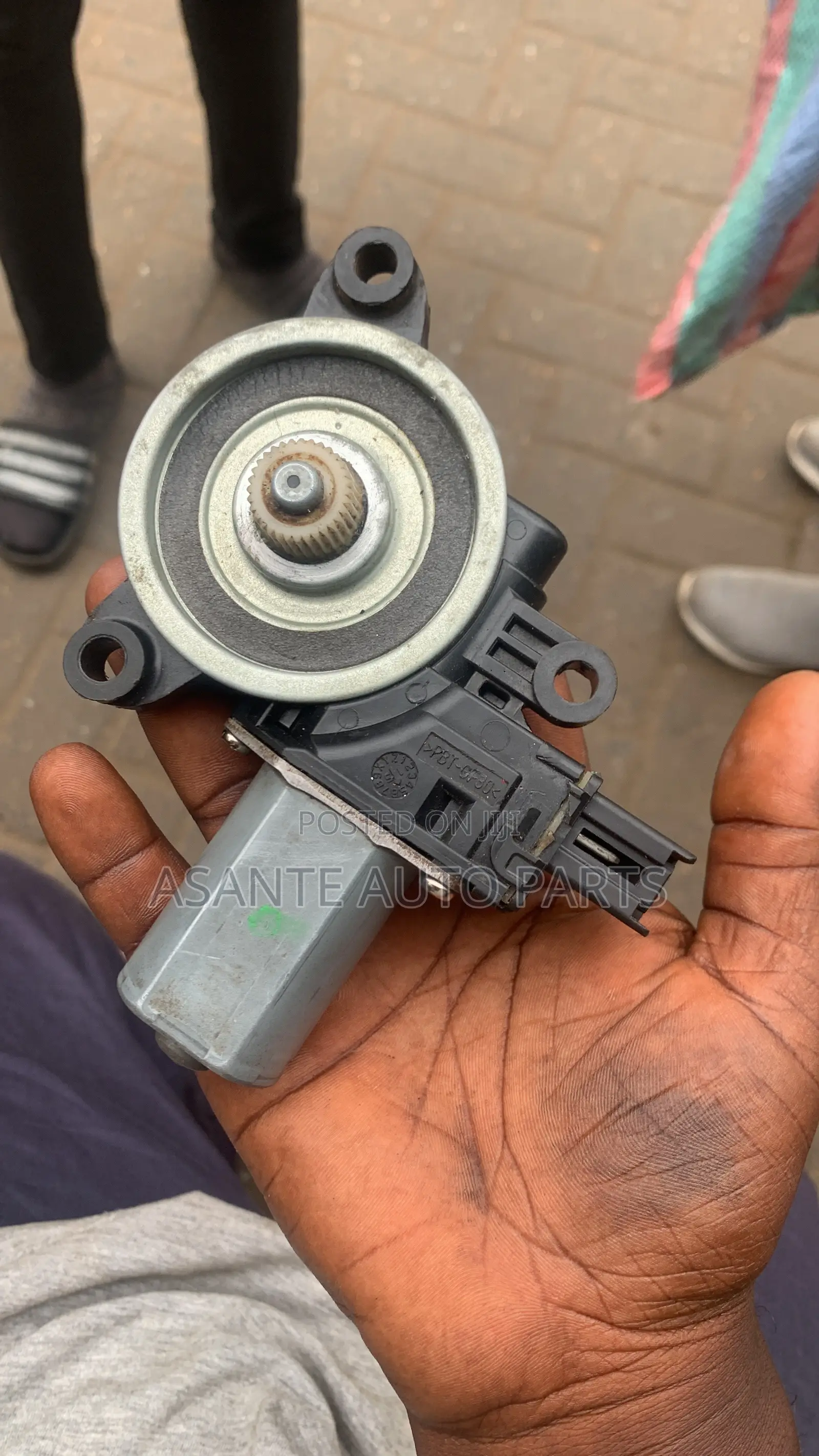 Toyota IA Door Regulator Motor
