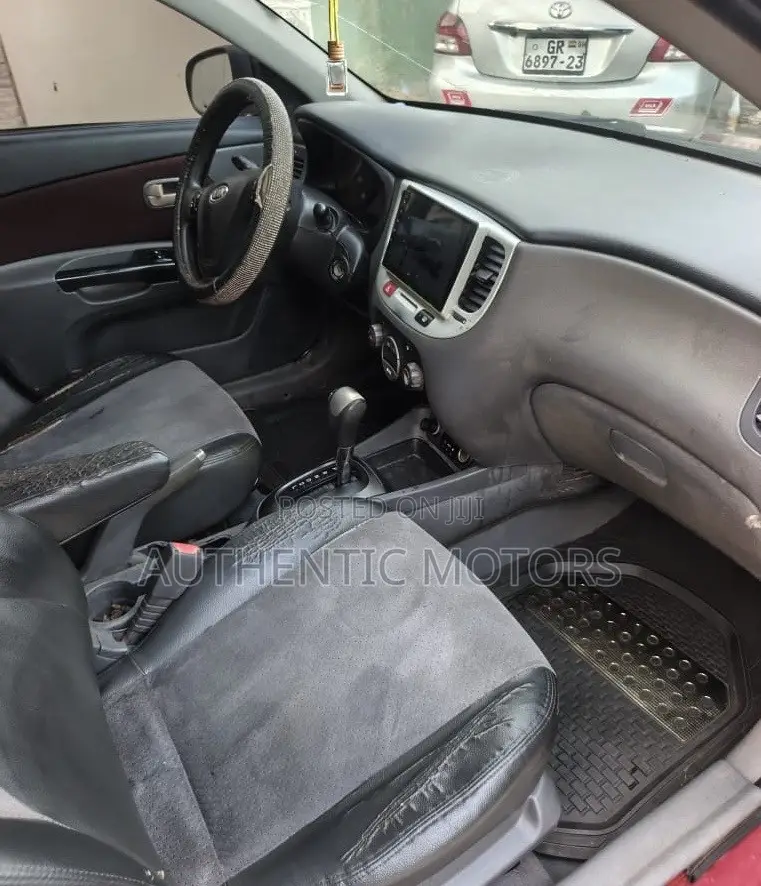 Kia Rio 2010 Red
