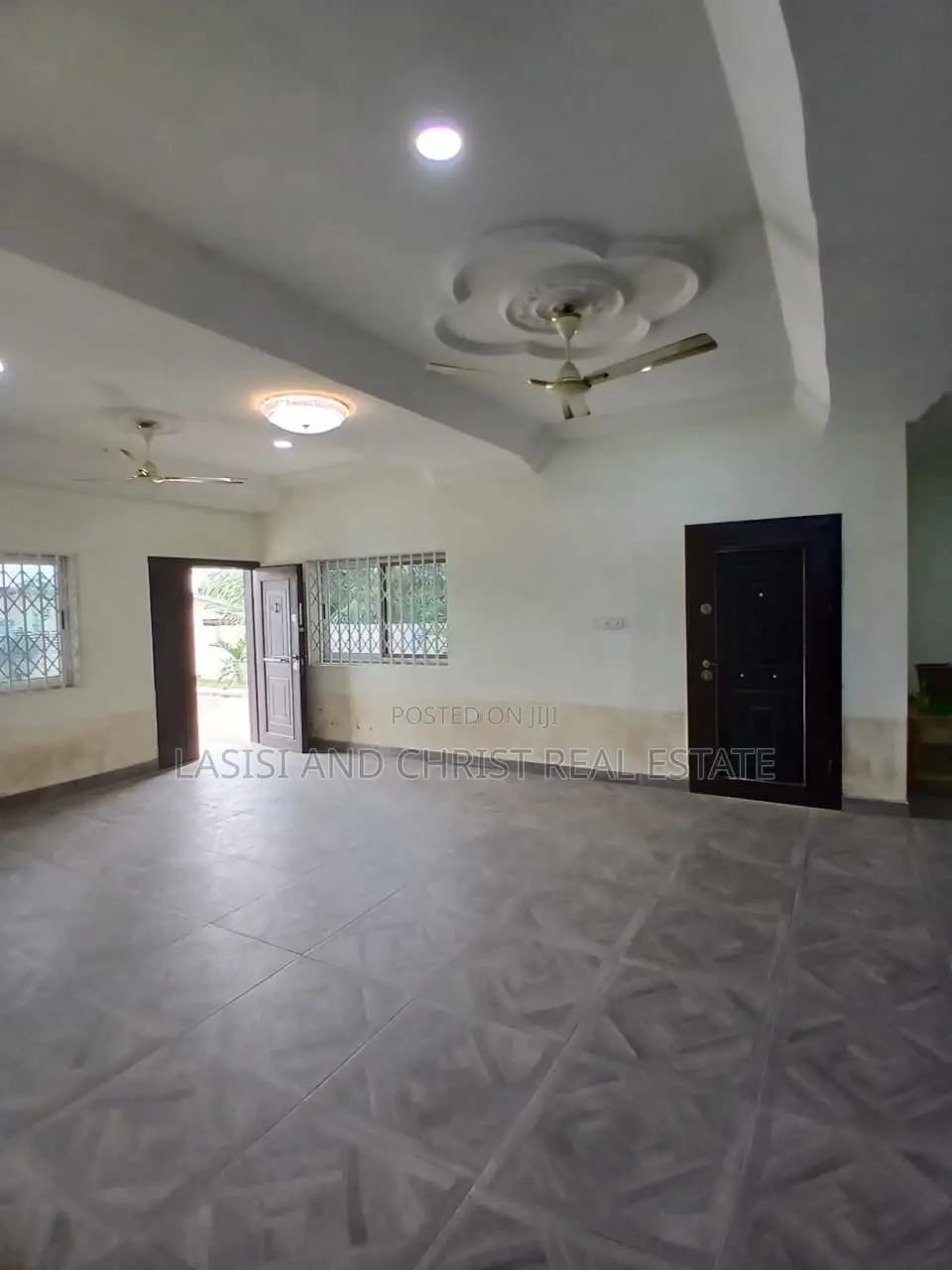4bdrm House in Lasisi And Christ, Amasaman for rent