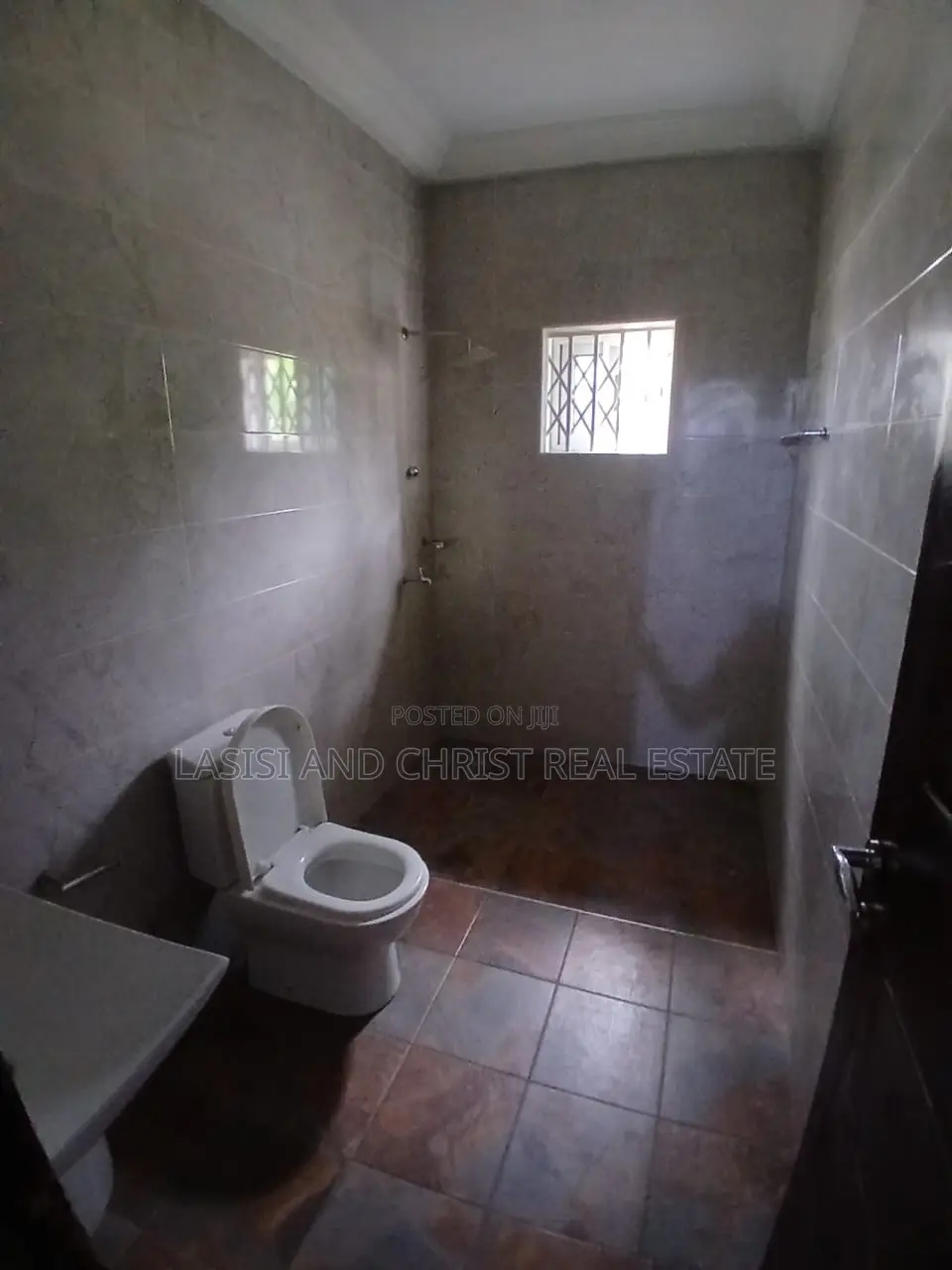 4bdrm House in Lasisi And Christ, Amasaman for rent
