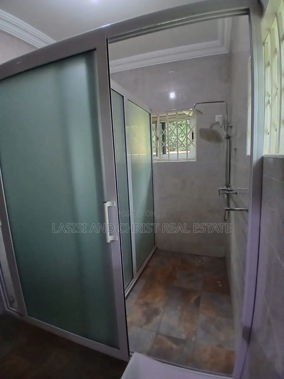 4bdrm House in Lasisi And Christ, Amasaman for rent