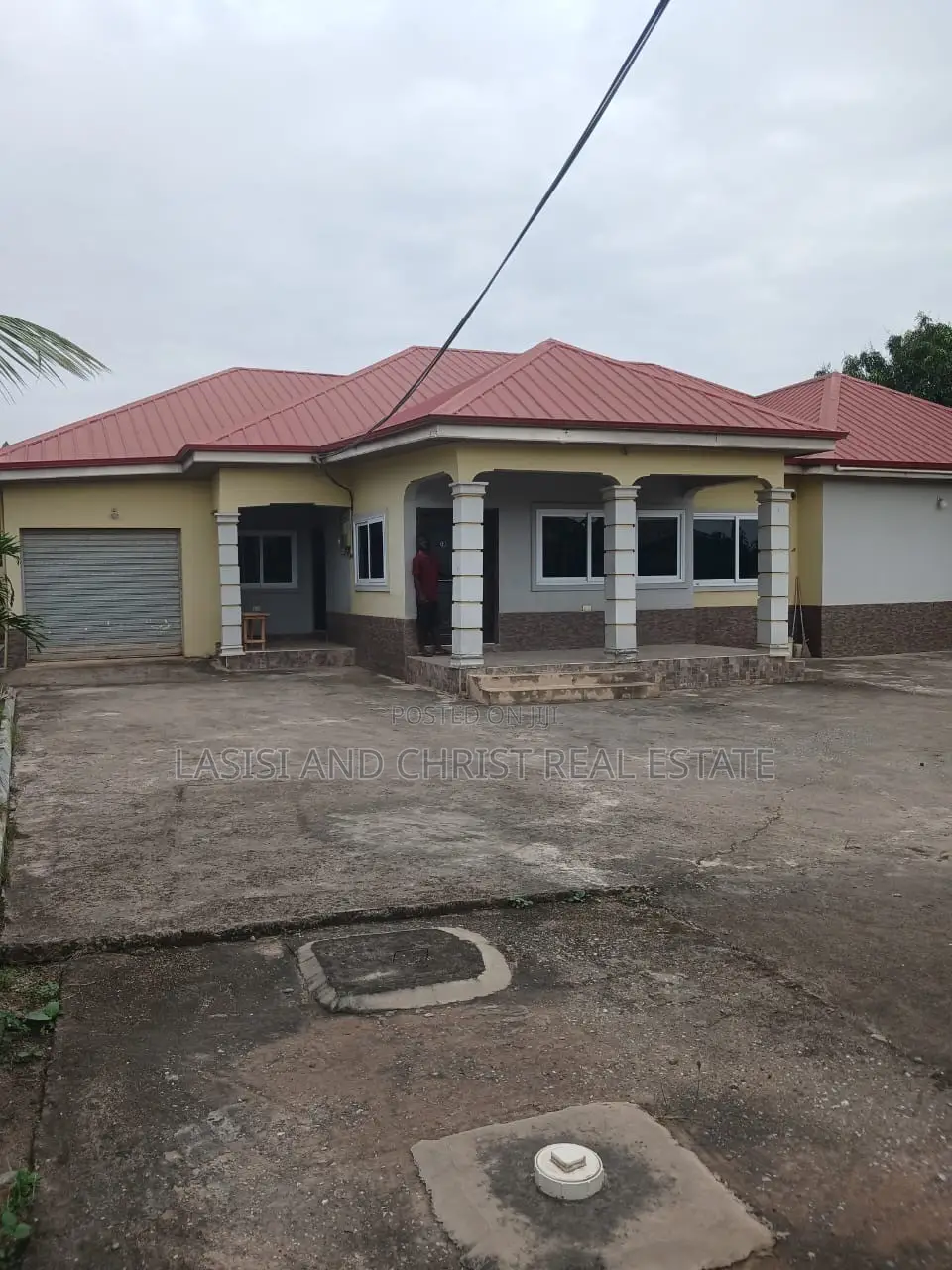 4bdrm House in Lasisi And Christ, Amasaman for rent