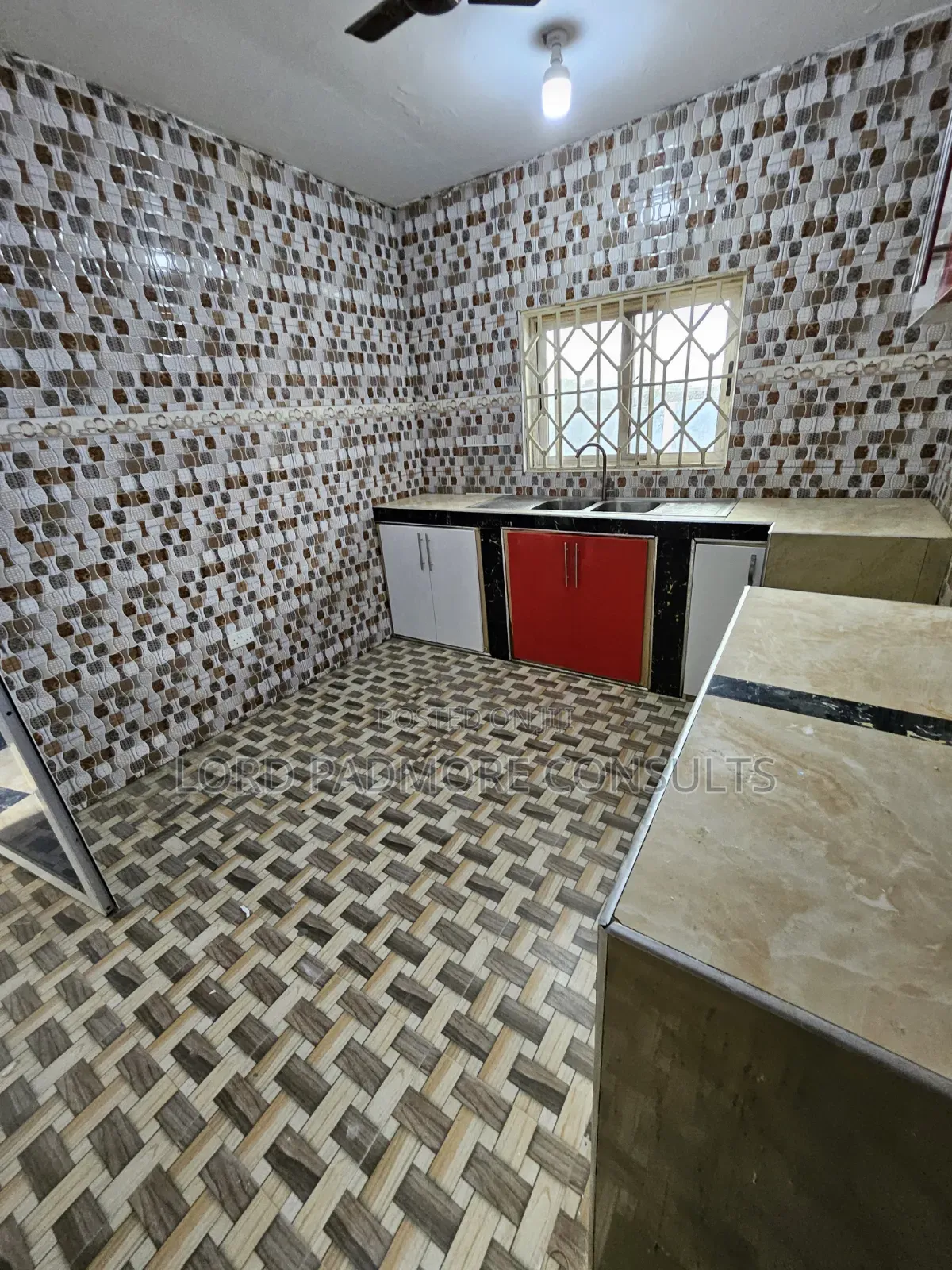 2bdrm Apartment in Ogbojo-Eastlegon, American House for rent