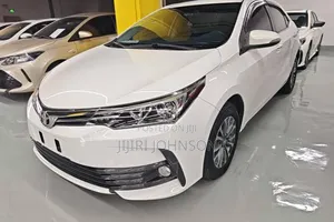 Toyota Corolla 2018 White