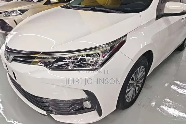 Toyota Corolla 2018 White