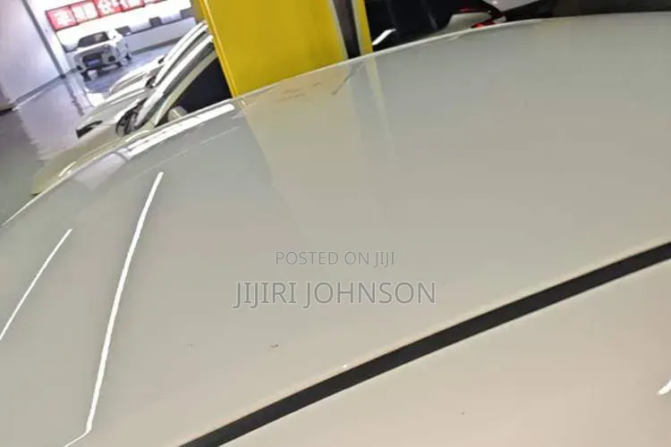 Toyota Corolla 2018 White