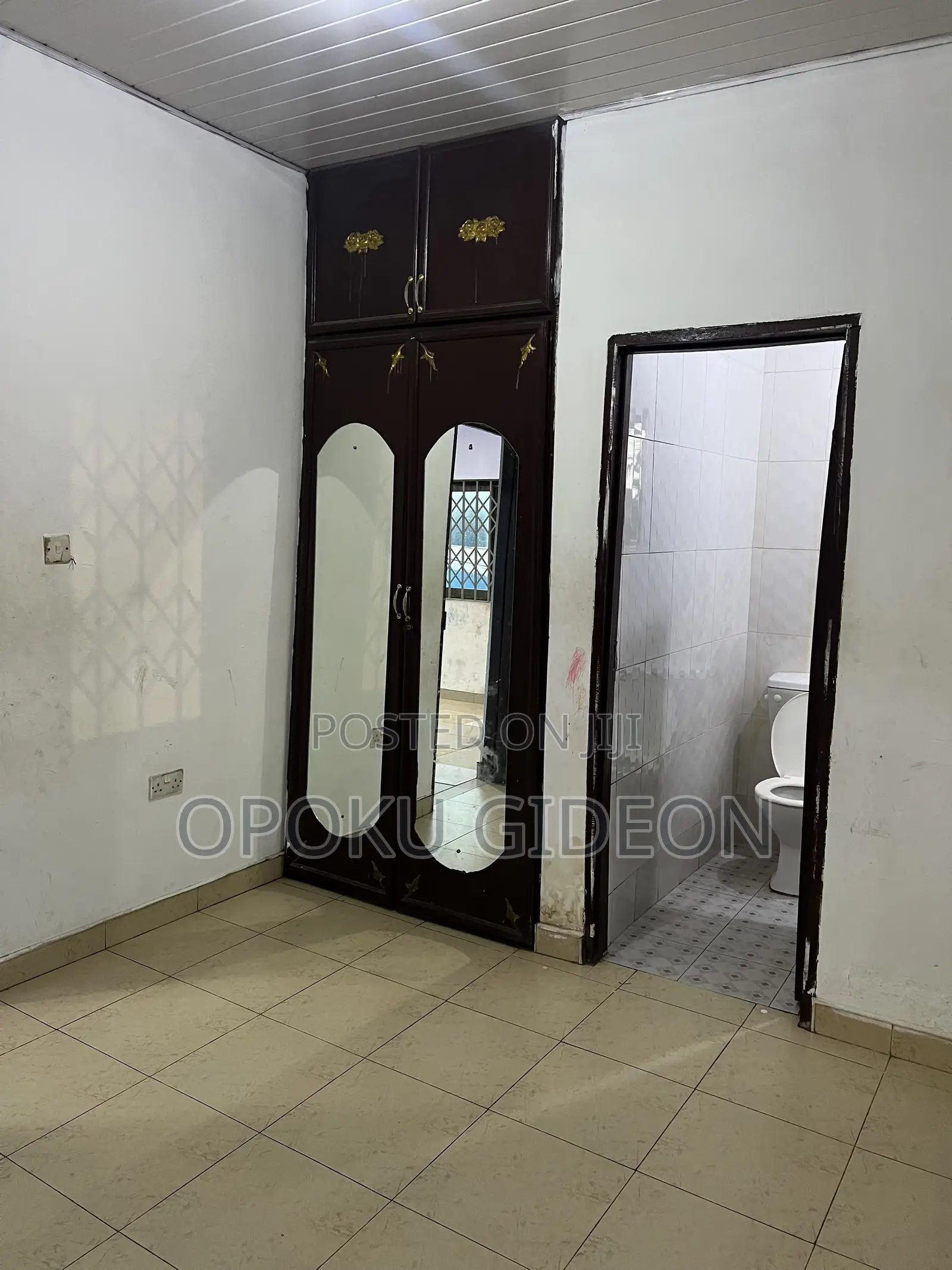 1bdrm Room & Parlour in Pentecost Junction, Ablekuma for rent