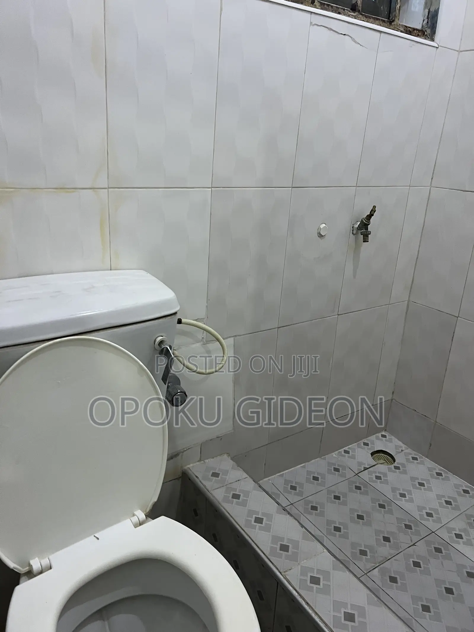 1bdrm Room & Parlour in Pentecost Junction, Ablekuma for rent