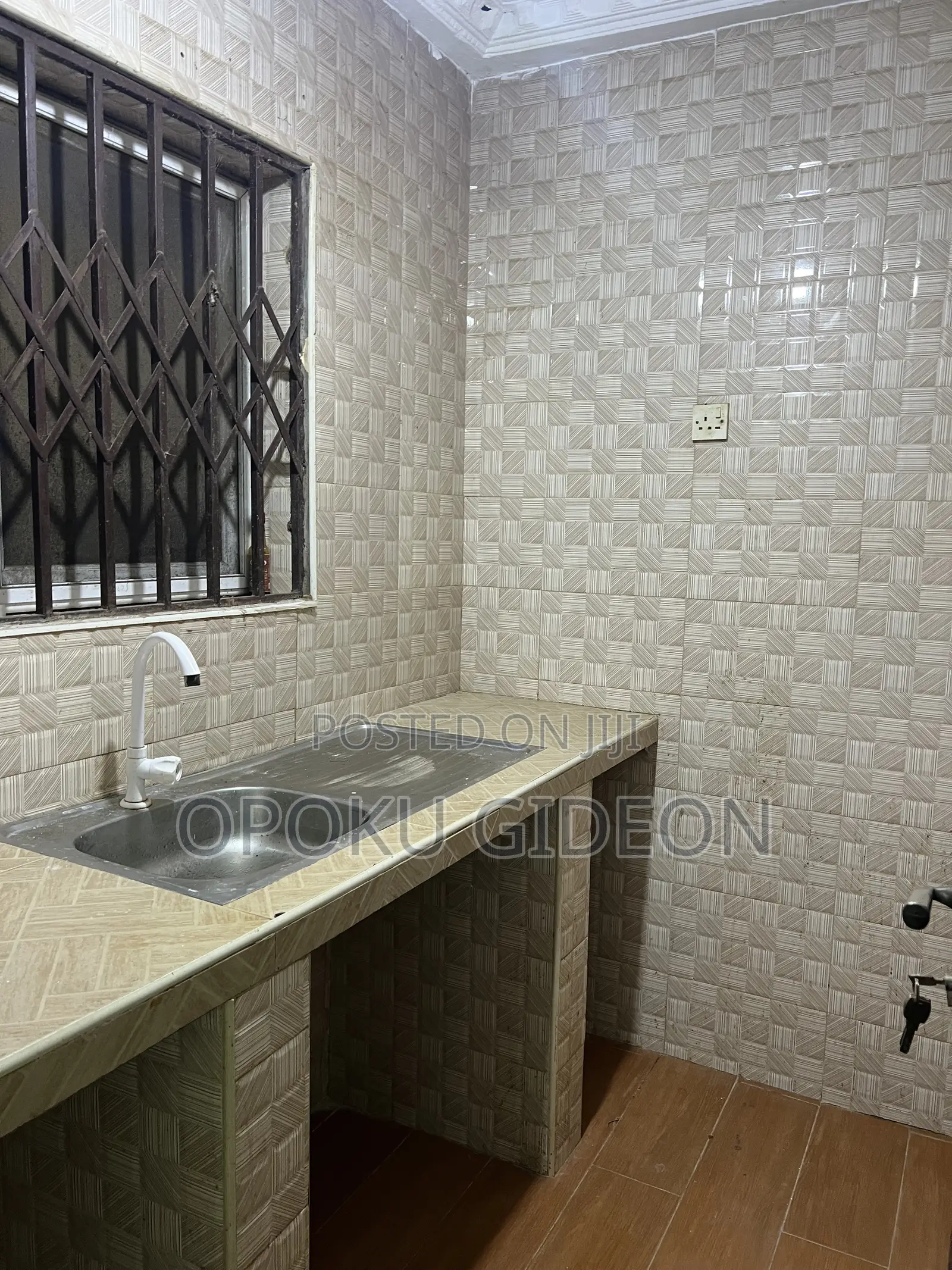 2bdrm Apartment in Ablekuma, Olebu for rent